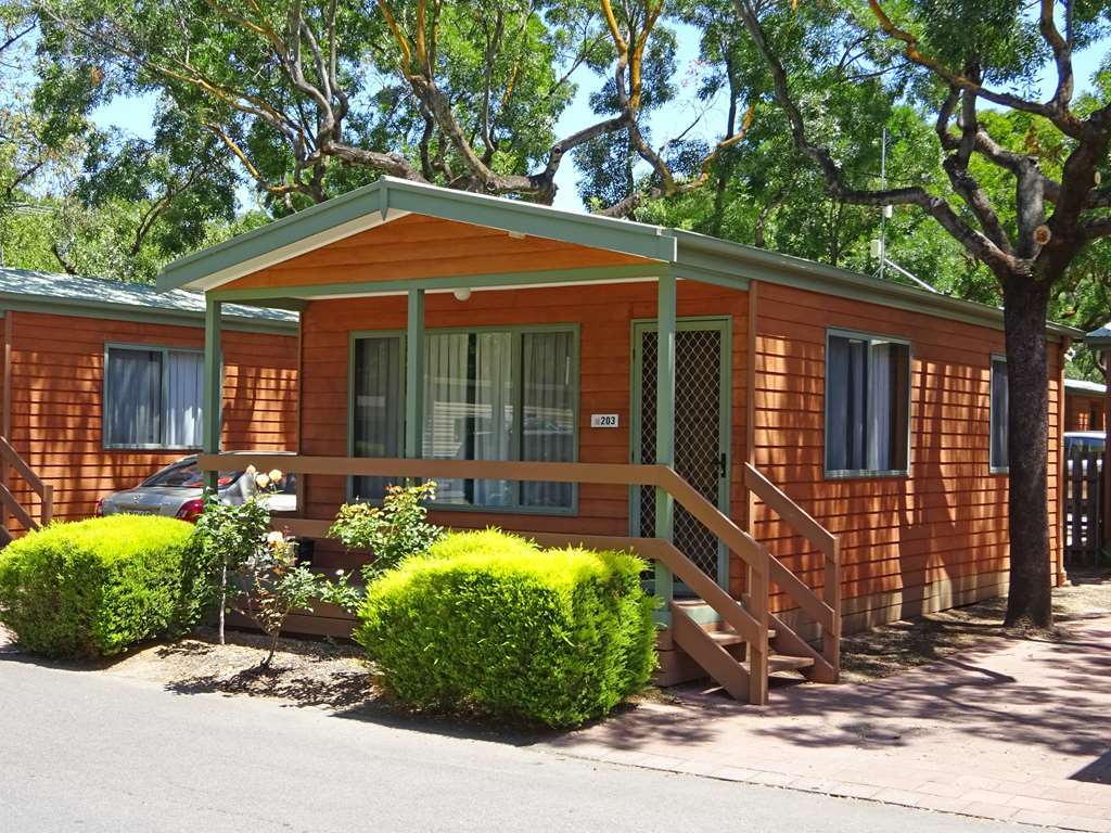 Adelaide Caravan Park - Aspen Holiday Parks エクステリア 写真