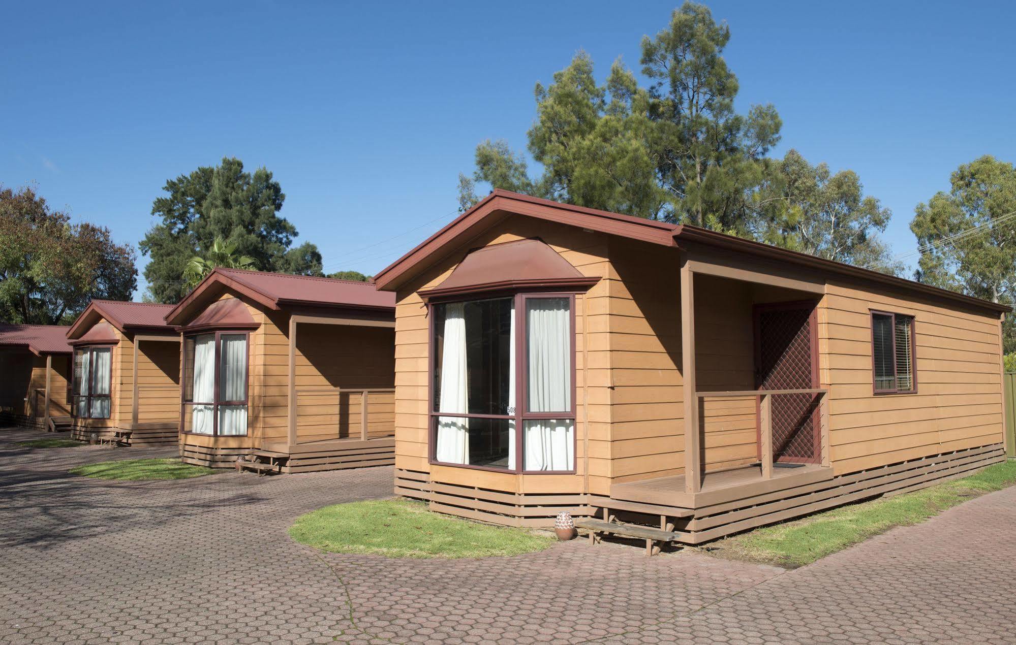 Adelaide Caravan Park - Aspen Holiday Parks エクステリア 写真