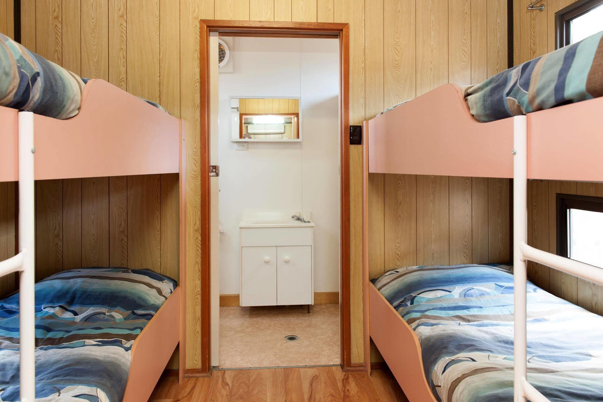 Adelaide Caravan Park - Aspen Holiday Parks エクステリア 写真